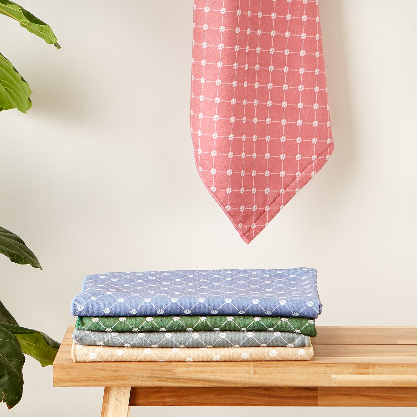 Large Microfiber Pet Towel - Printed Trellis, Taupe, 41x23.5"