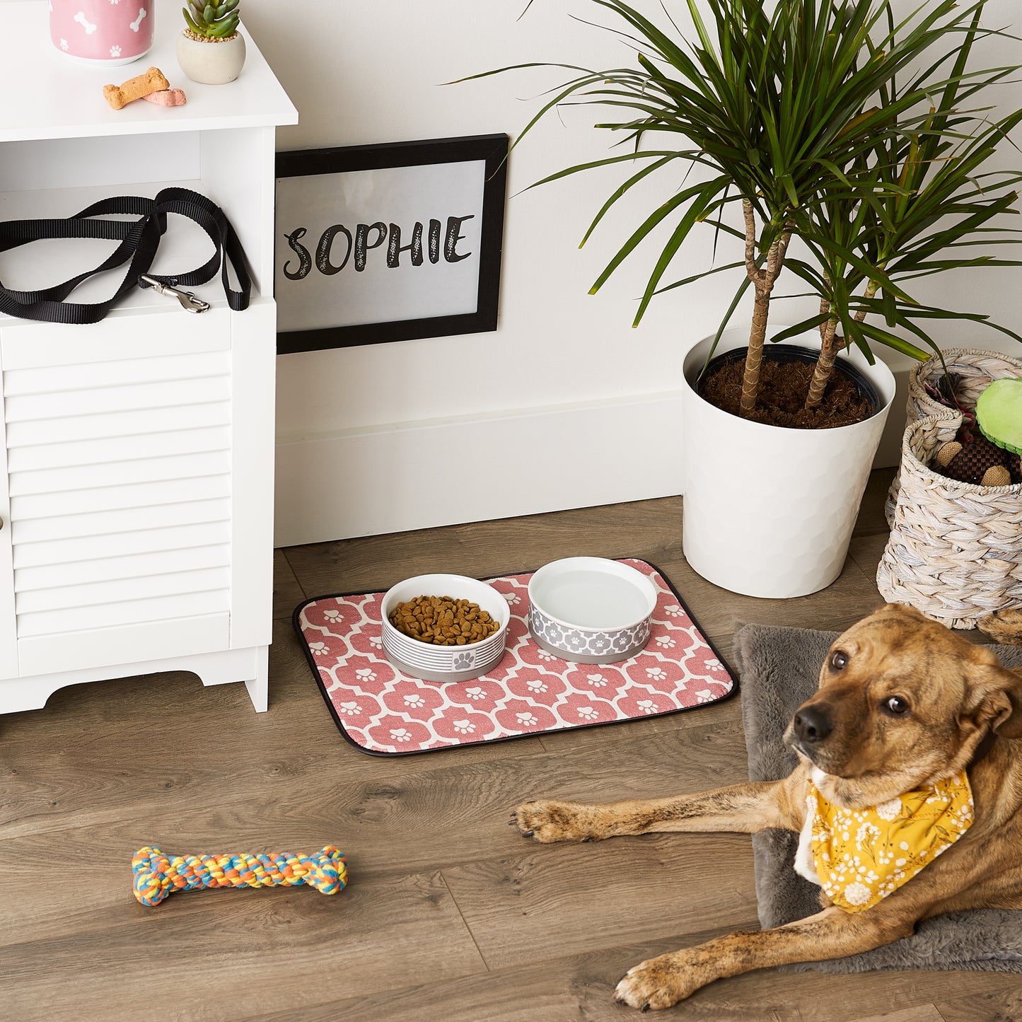 Pink/Off White Lattice Paw Pet Mat