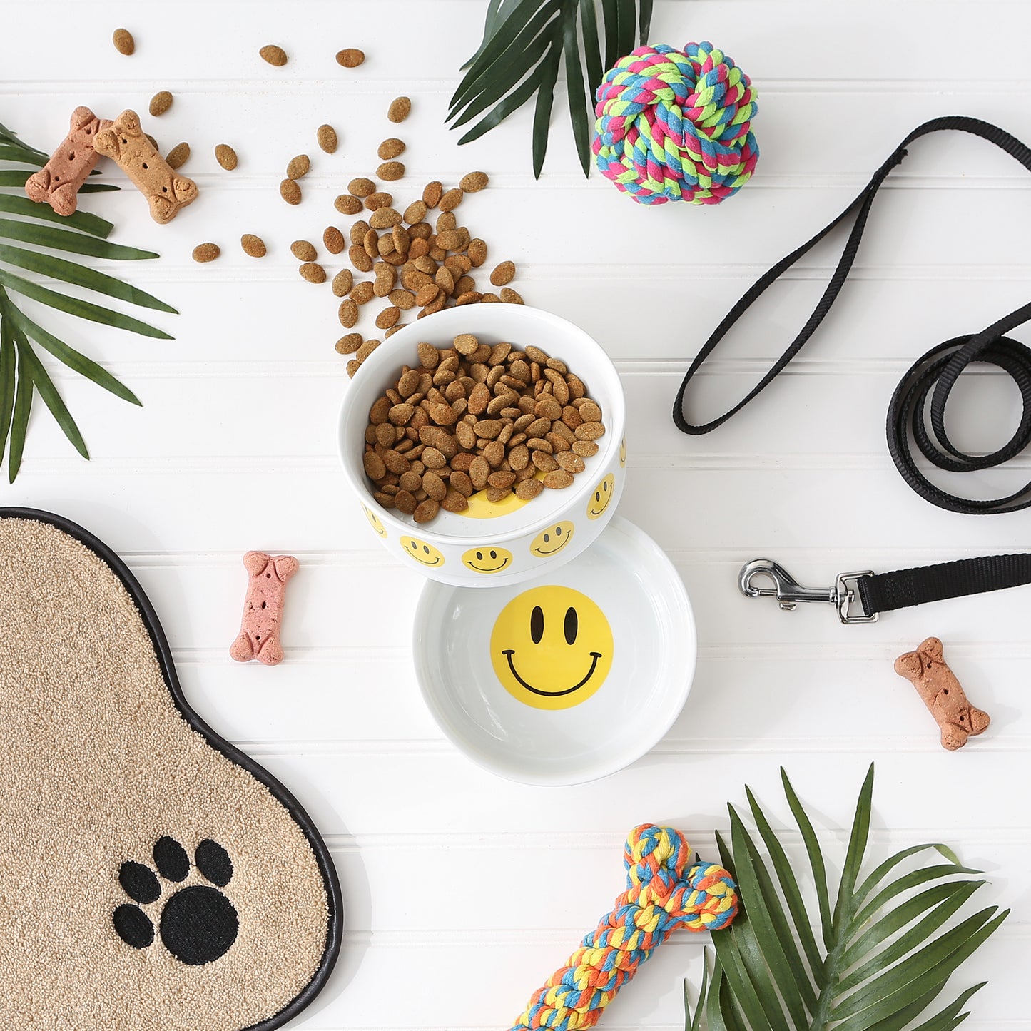 Smiley Face Pet Bowl Set/2, Medium - 1.5 C. Capacity