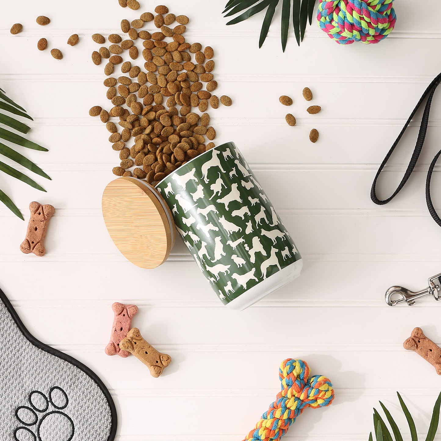 Hunter Green Dog Show Pet Treat Canister - 4.5 Cup Capacity