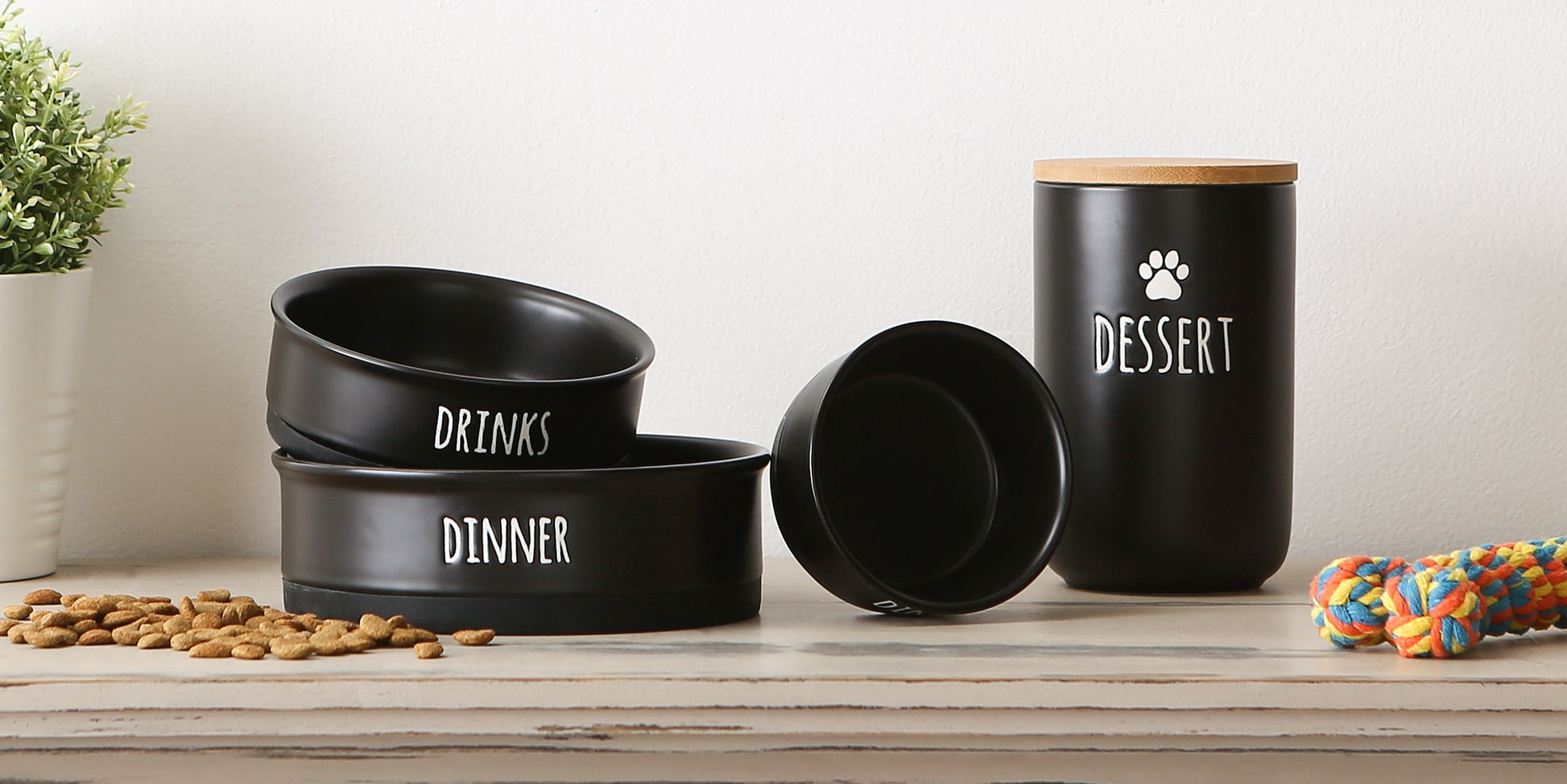Pet Bowl Dinner And Drinks Black Medium 6Dx2H Set of 2