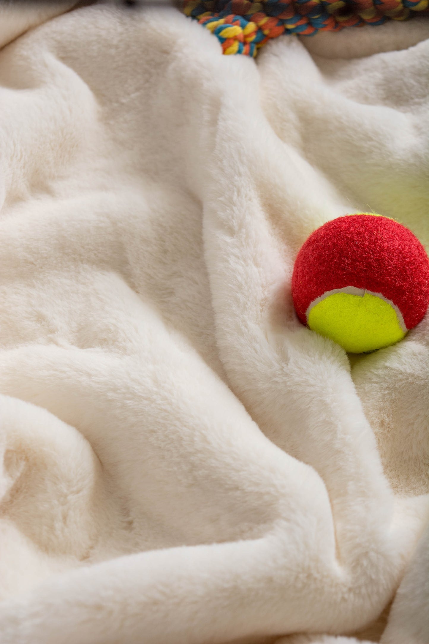 Pet Crate Liner, Faux Fur, Cranberry, X-Large - 22x36"