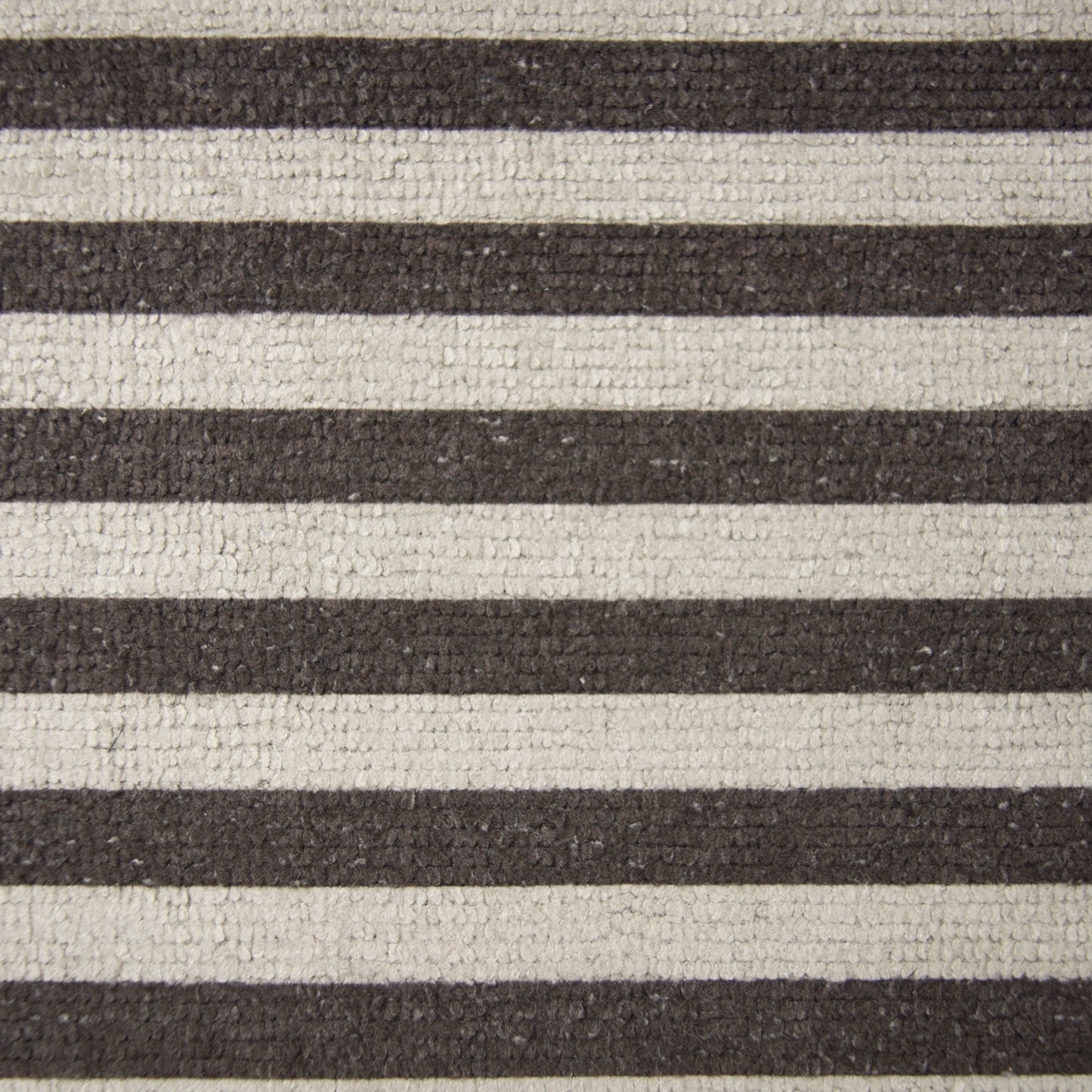 Brown Striped Emb Paw Pet Mat