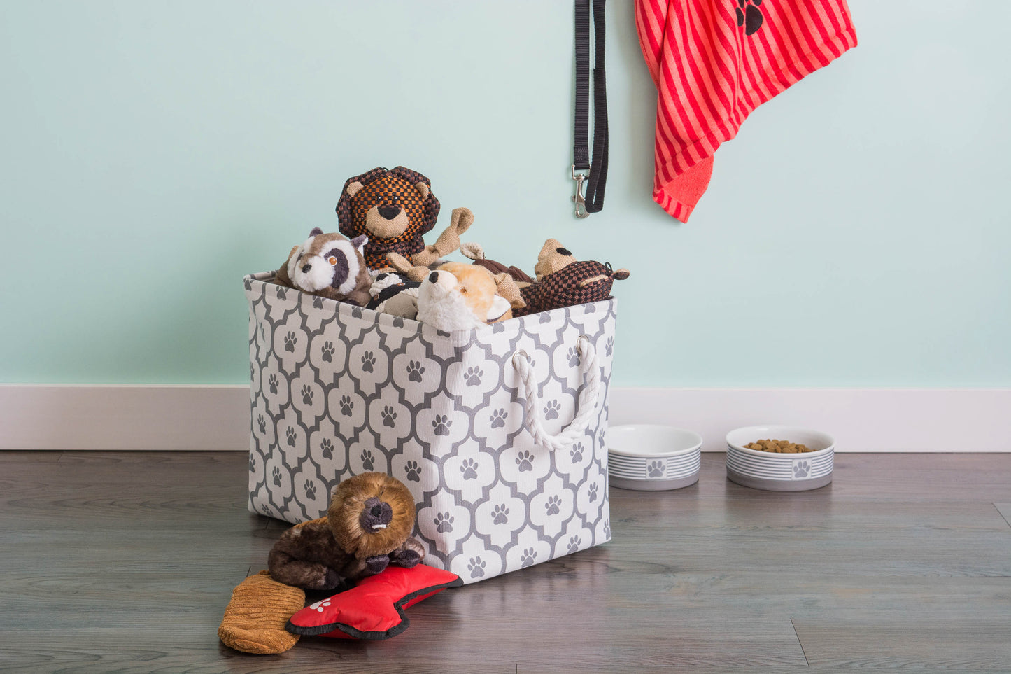 Bone Dry Pet Storage Bin, Lattice Paw Print, White/Gray, Small - 14Lx8x9"