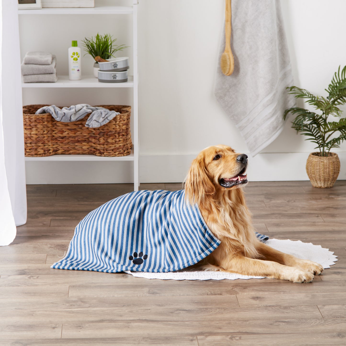 Bone Dry Stripe Pet Towel, Absorbent Microfiber, Navy, Large - 41x23.5"