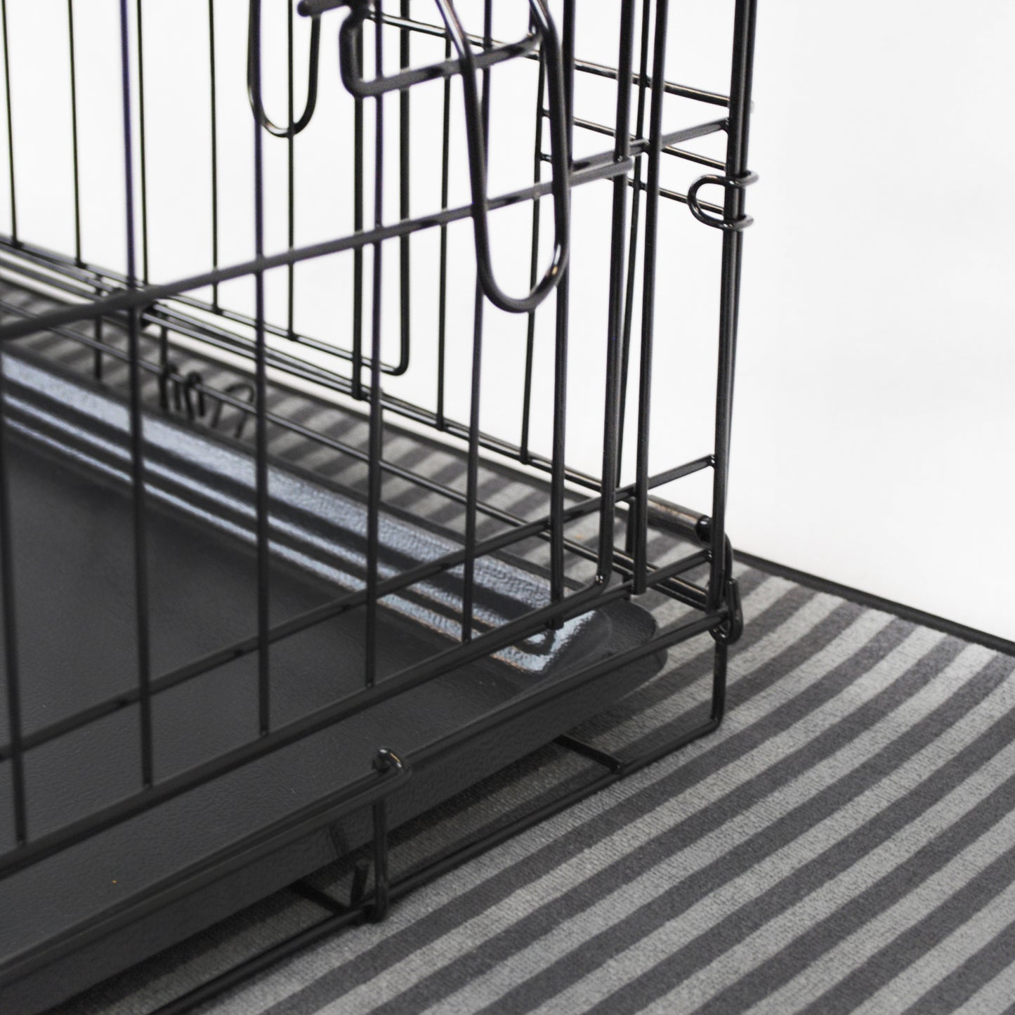 X-Large Gray Stripe Cage Mat